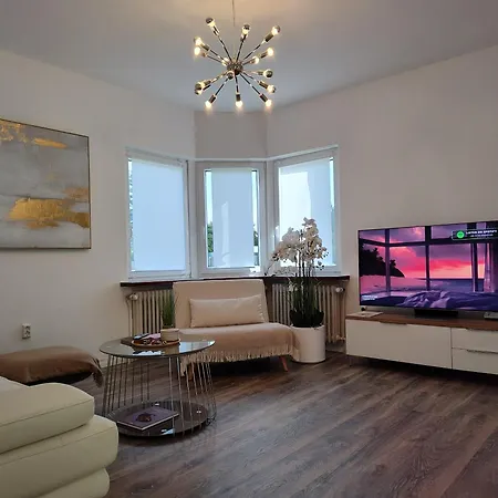 Friesenhuus Deluxe דירה יבר